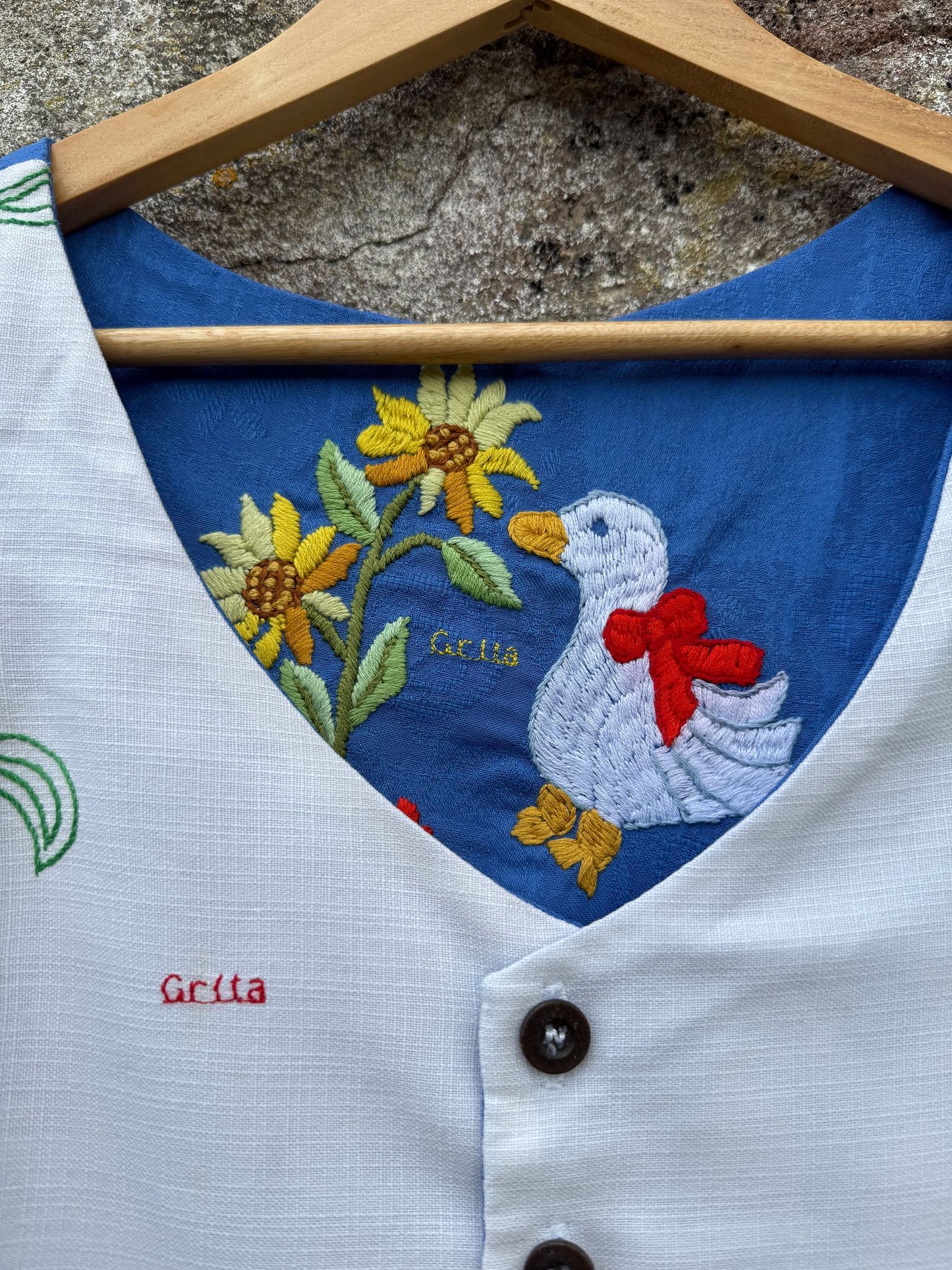 Era uma vez um patinho que gostava de cheirar flores