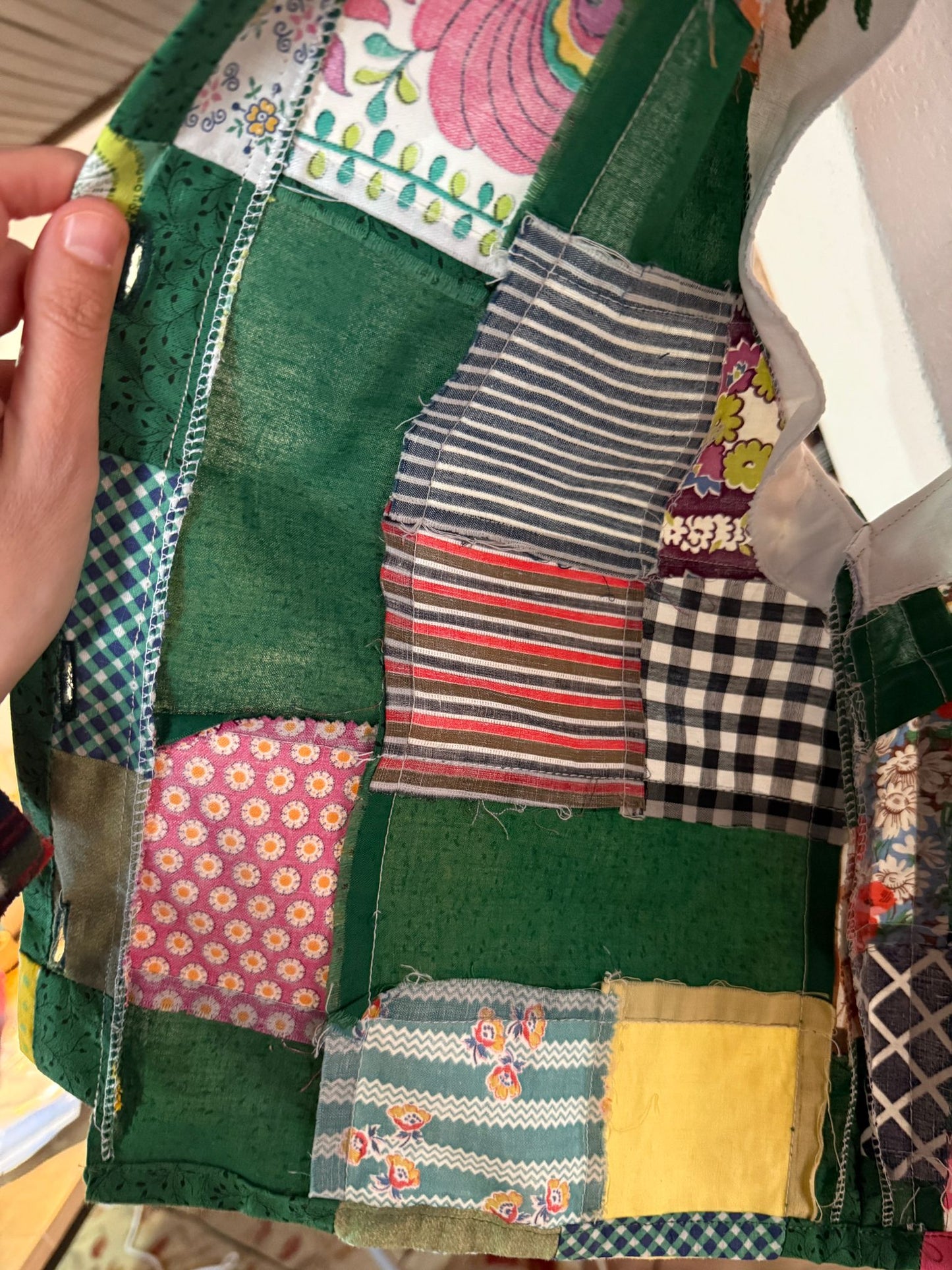Uma blusa de retalhos
