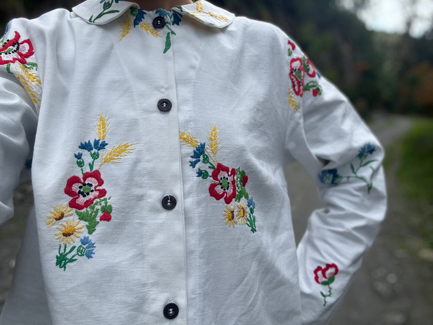 Espiga dourada, cravo azul