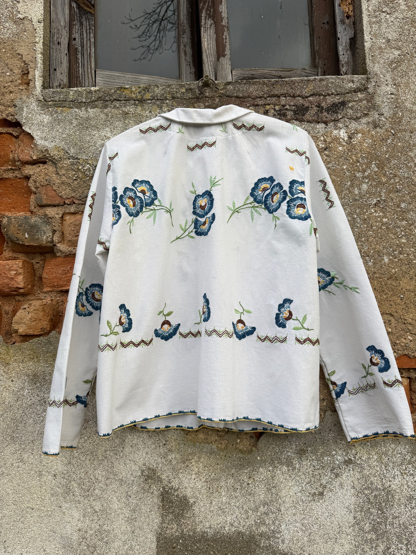 Abre a mão, dou-te uma flor