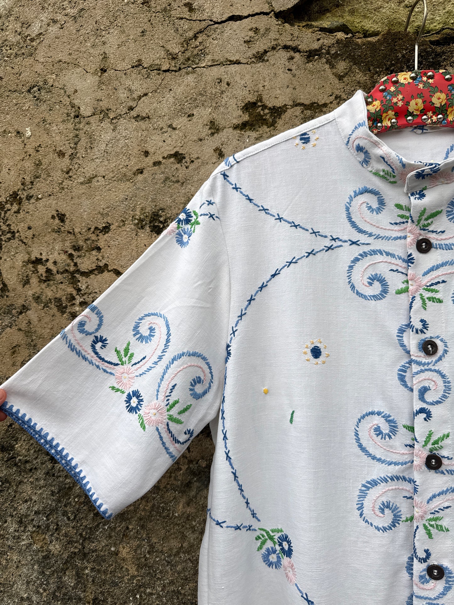 GRITA e deixa o vento levar as palavras..