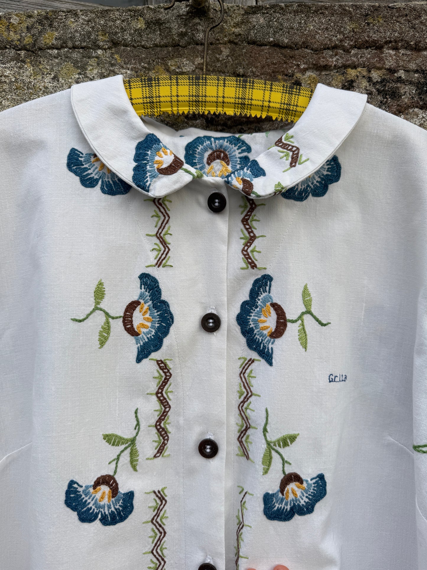 Abre a mão, dou-te uma flor