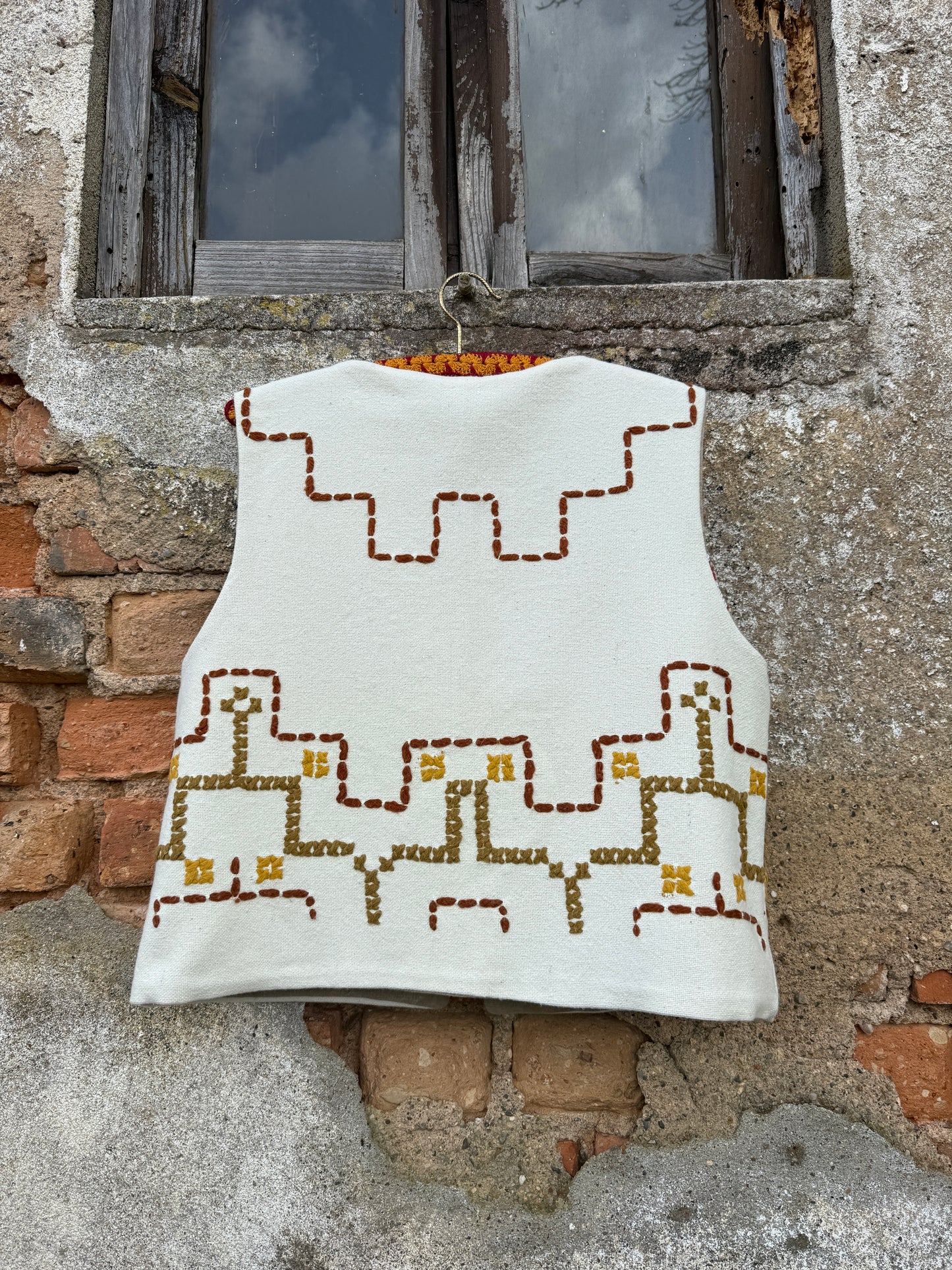 Diz a tartaruga para o caracol: onde vais com tanta pressa?