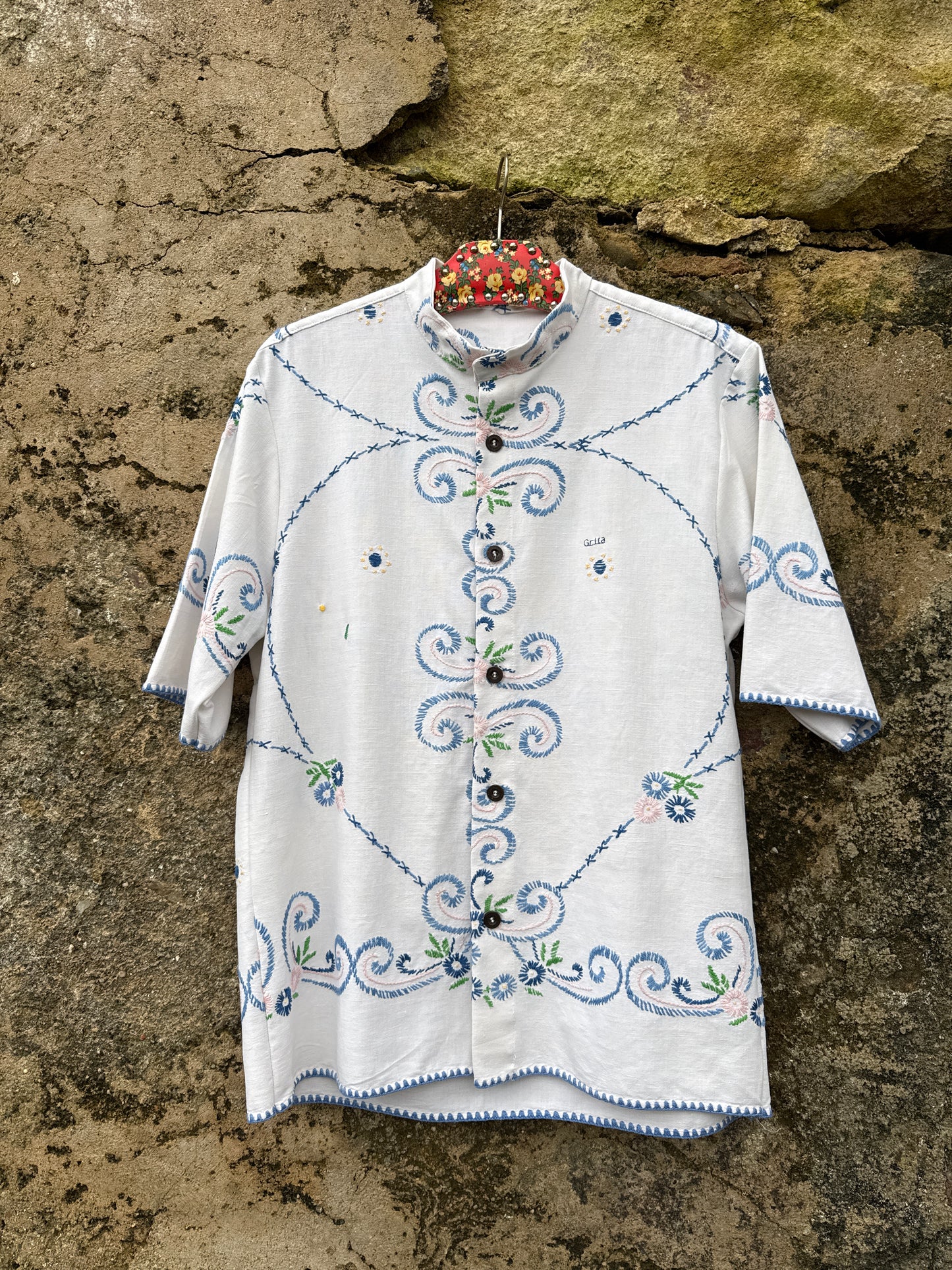 GRITA e deixa o vento levar as palavras..