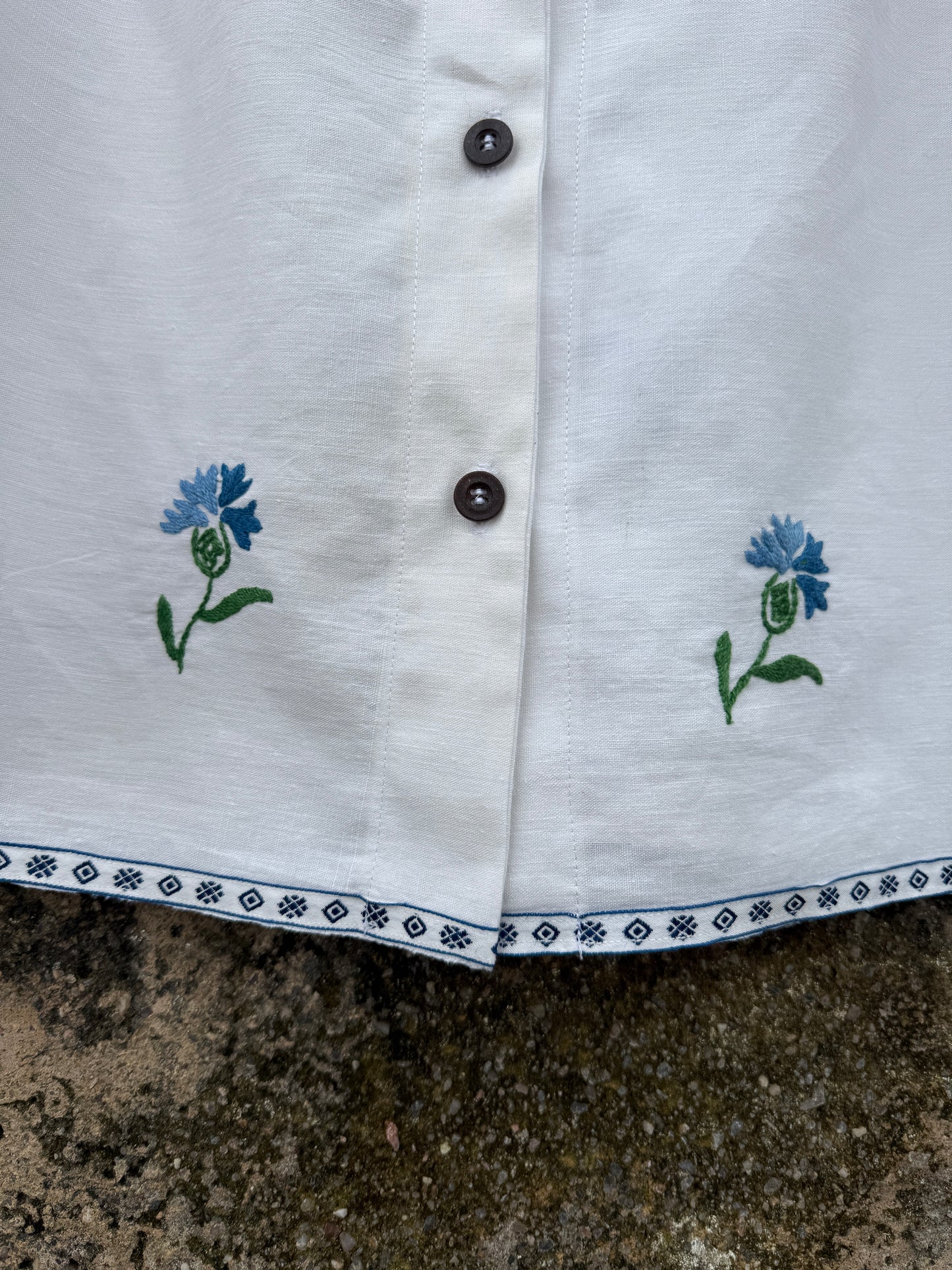 Espiga dourada, cravo azul