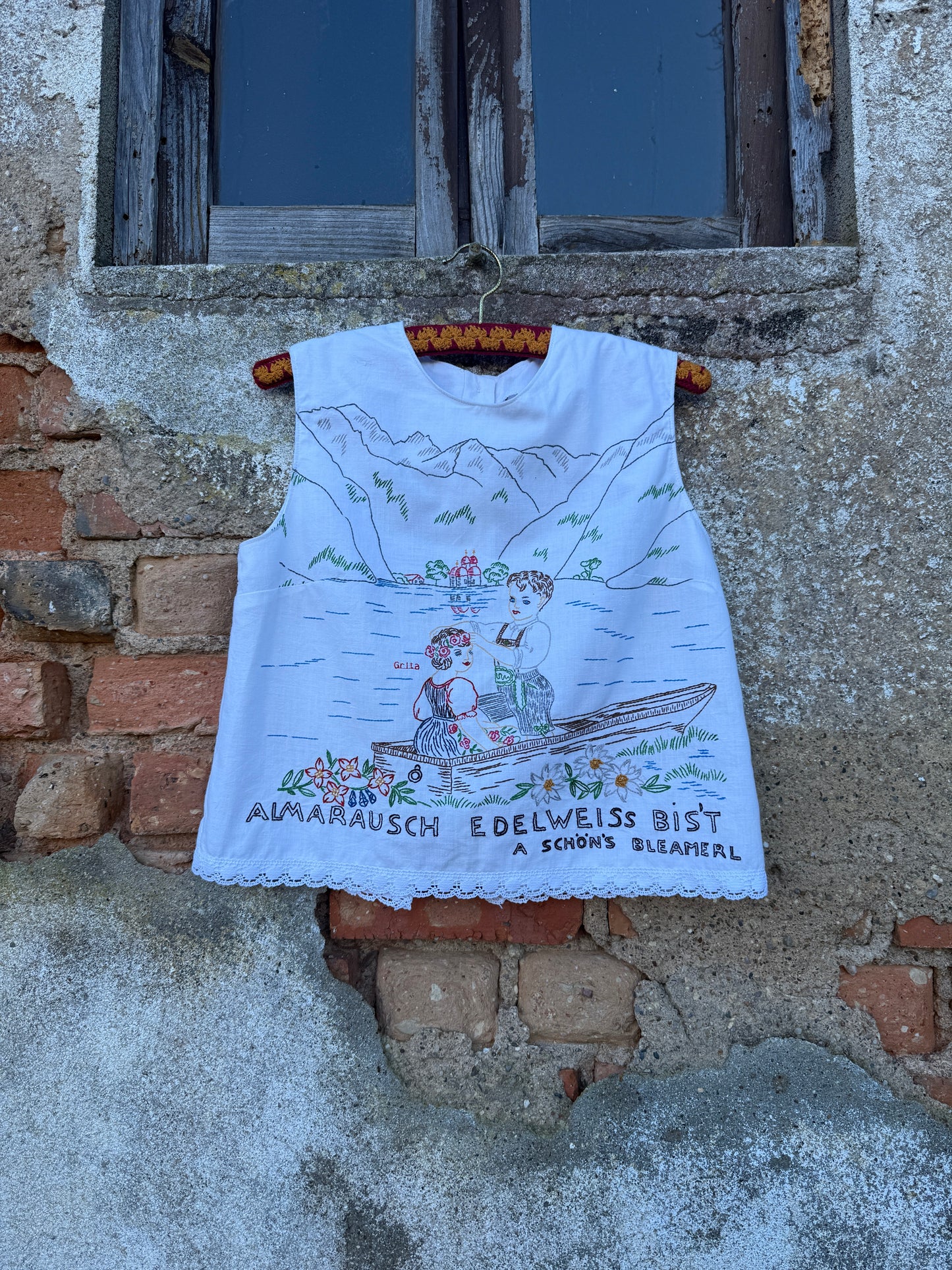 Passeio no lago, flores no cabelo