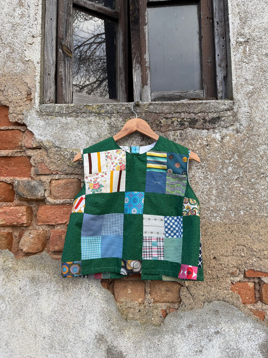 Uma blusa de retalhos